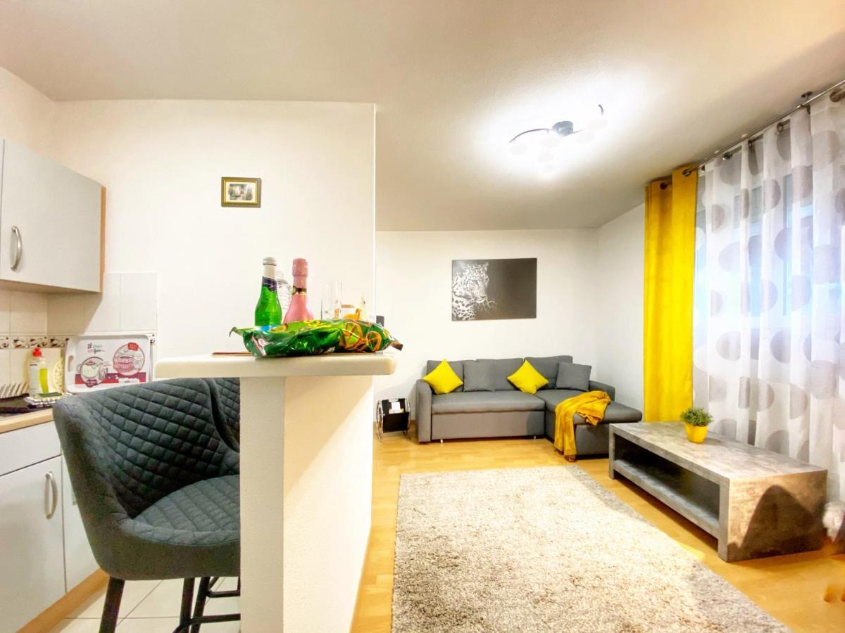 Centre Ville Au Calme , Parking Prive Interieur Car Et Bike Саверн Екстериор снимка